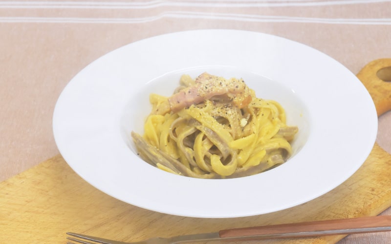 とうもろこしの贅沢ポタージュを使ったカルボナーラ風パスタアレンジレシピ