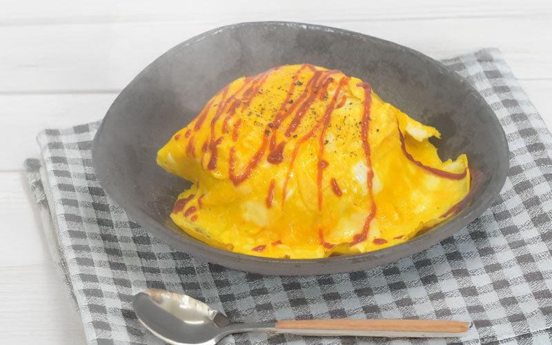 カリースパイスとパプリカのスープで作るピラフ風オムライス